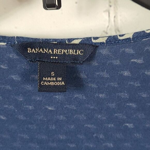 Banana Republic Ruffled Neck Knit Short Sleeve Top - Picture 4 of 10